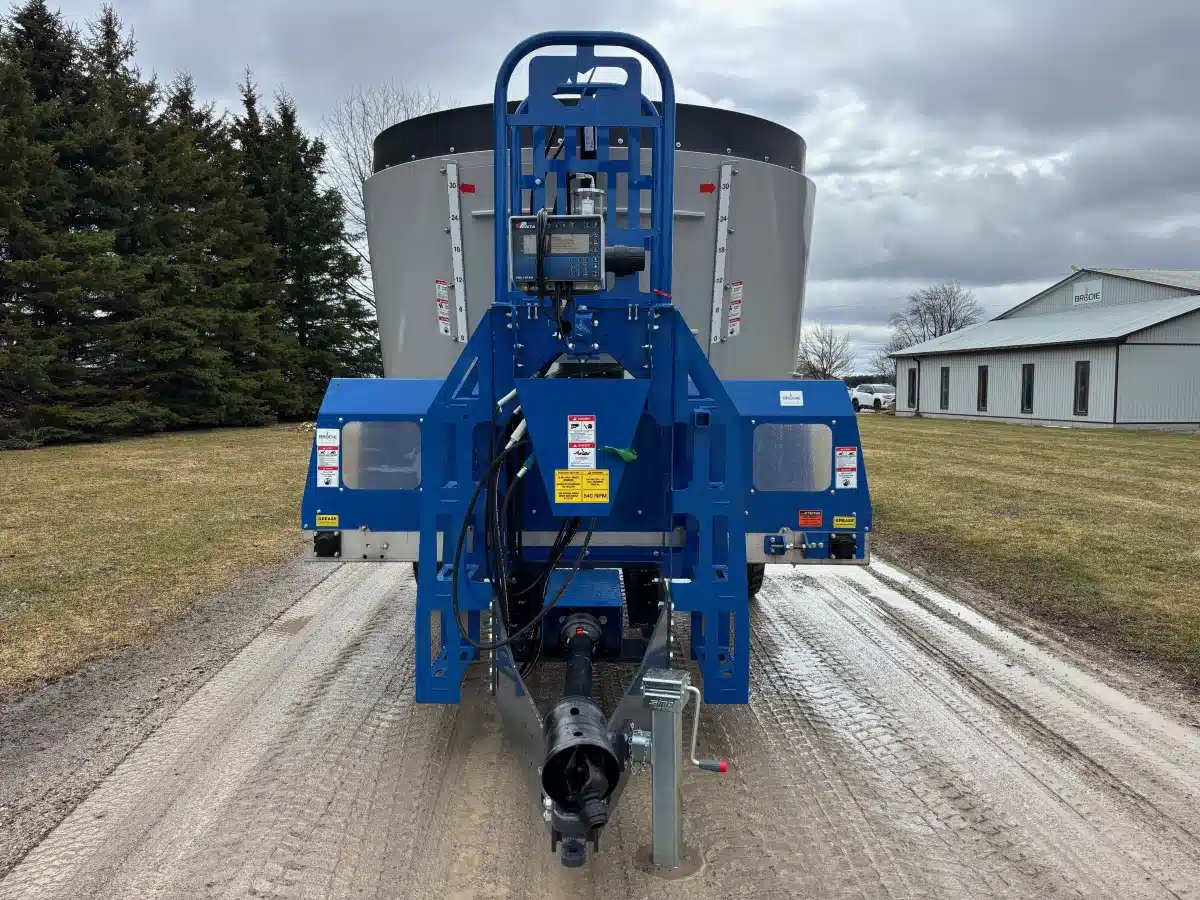 Gallery image 2 for 2026 Penta 5040 TMR Mixer