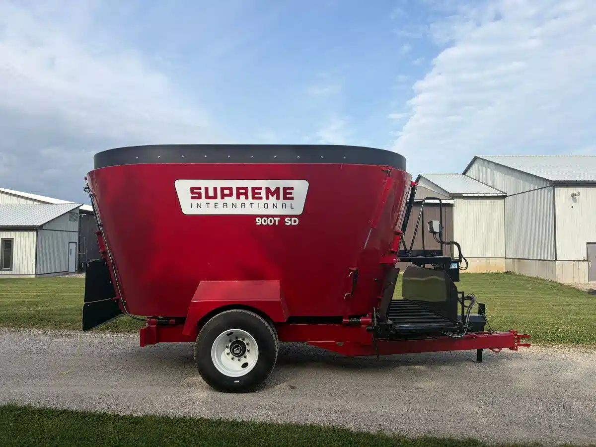 Gallery image 1 for 2026 Supreme 900T TMR Mixer