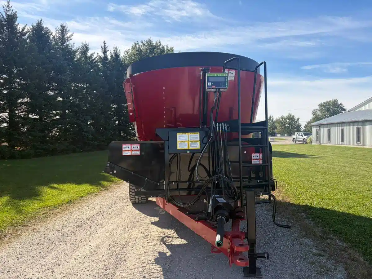 Photo de la Galerie 2 pour 2027 Supreme 800T Mélangeur