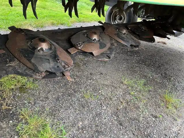 Gallery image 2 for Used 2021 Krone ECTC400CV Mower Conditioner