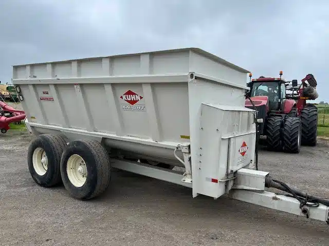 Gallery image 1 for Used Kuhn Knight 8132 Manure Spreader
