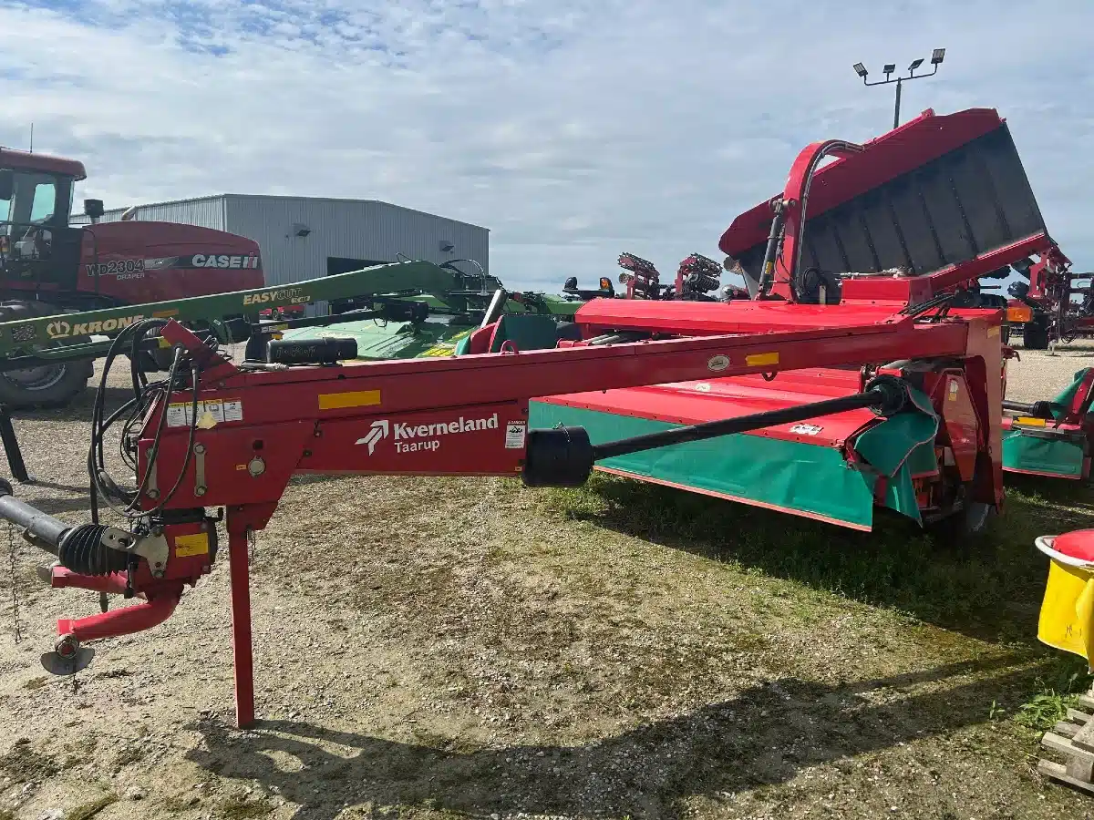 Gallery image 2 for Used 2016 Kverneland 4336 LT Disc Mower Conditioner
