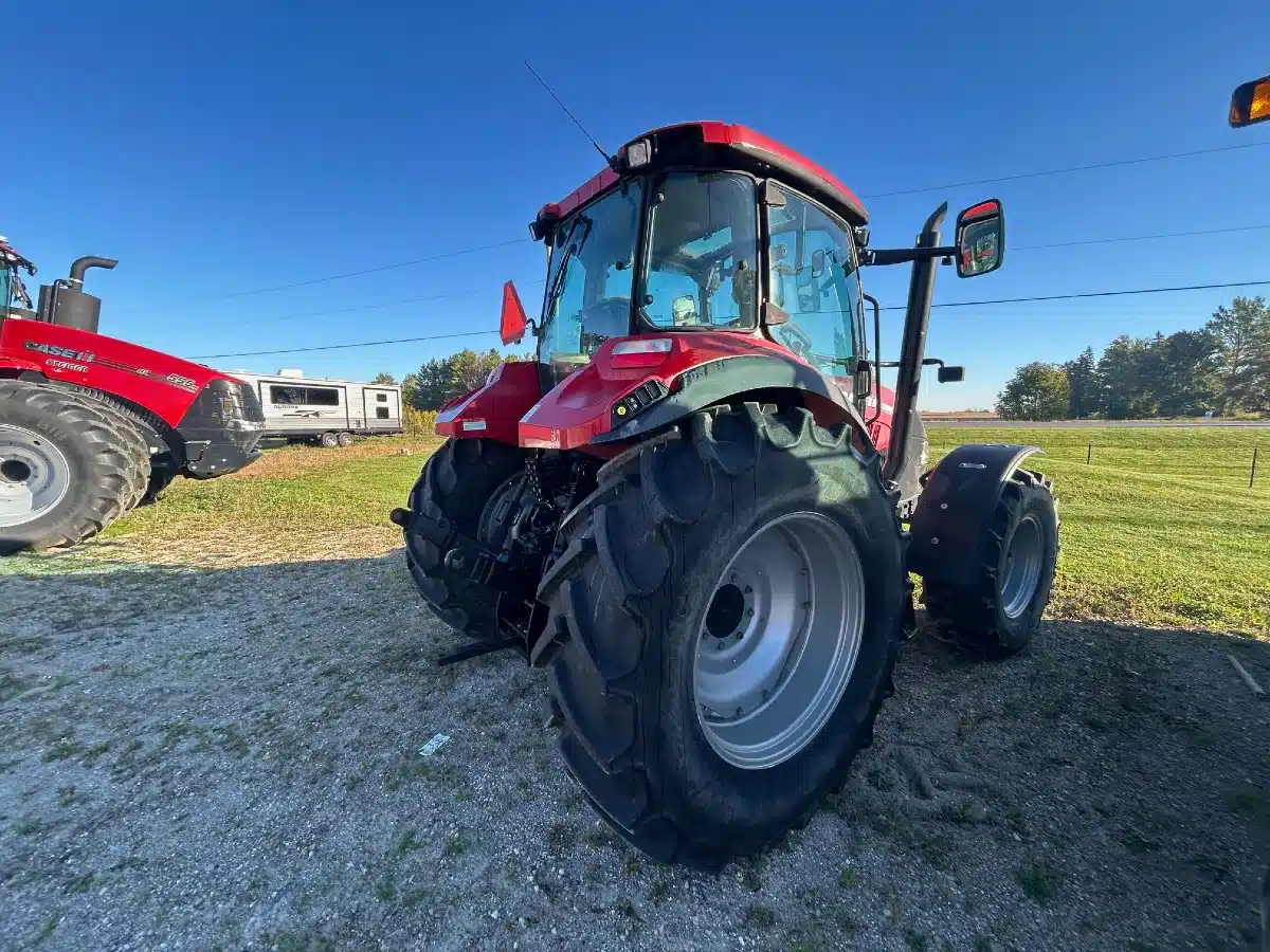 Gallery image 2 for Used 2018 Case IH FARMALL 105U Tractor