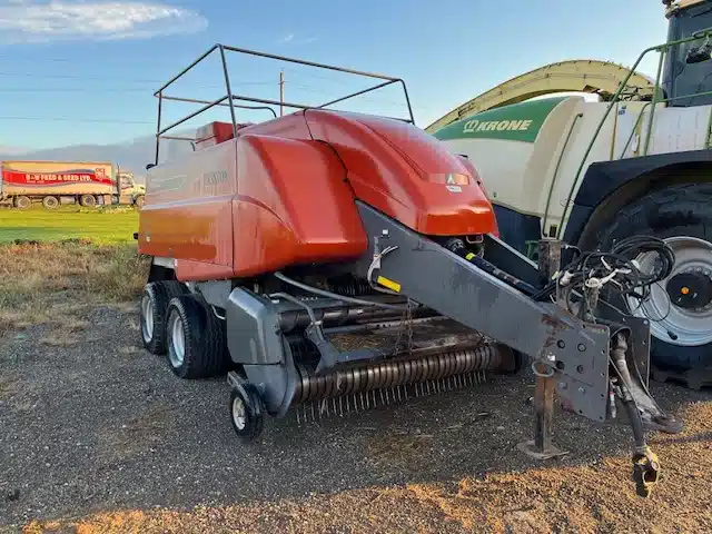 Gallery image 2 for Used 2008 Agco-Hesston 7433 Square Baler - Large