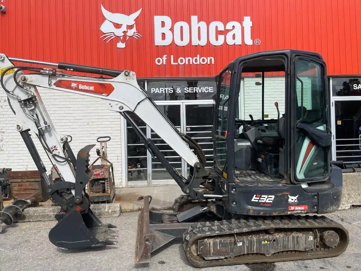 Photo de la Galerie 1 pour 2023 Bobcat E32i Excavatrice