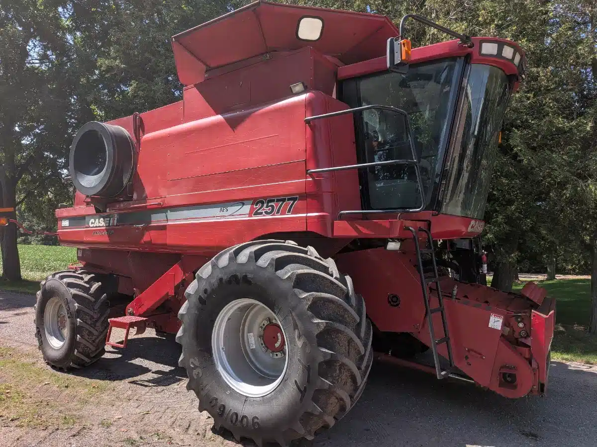 Photo de la Galerie 1 pour 2008 Case IH 2577 Batteuse