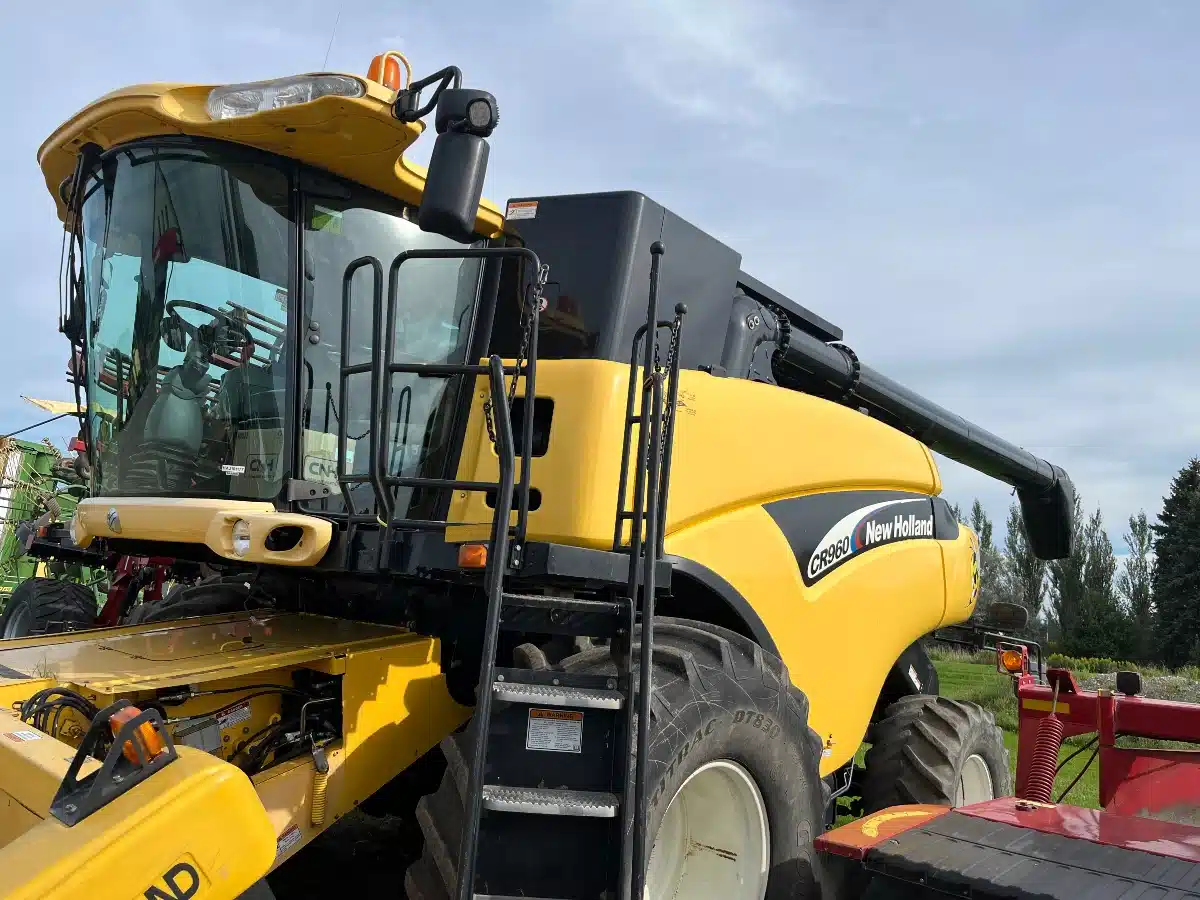 Photo de la Galerie 1 pour 2004 New Holland CR960 Batteuse