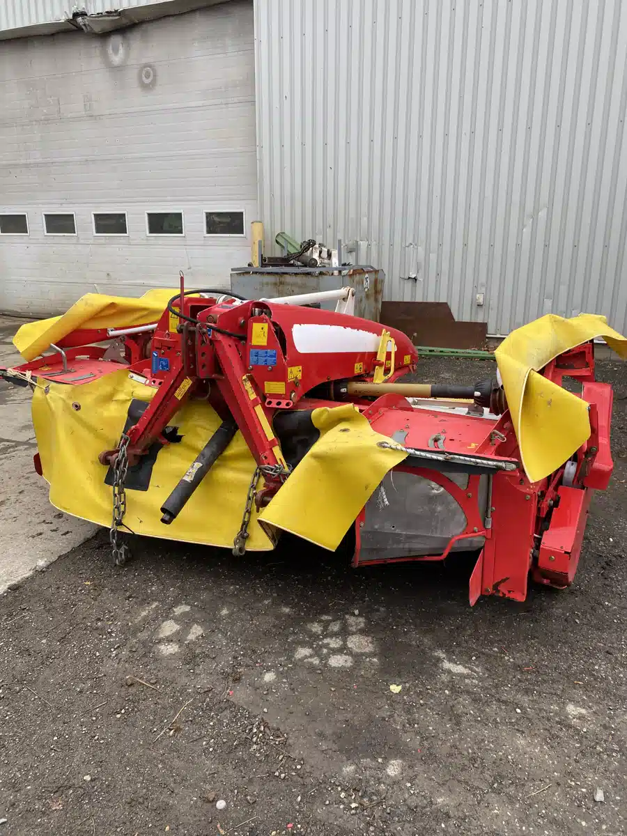 Gallery image 1 for Used 2011 Pottinger NOVACAT 301 Disc Mower
