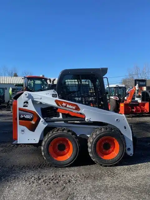 Gallery image 2 for New 2025 Bobcat S450 Skid Steer