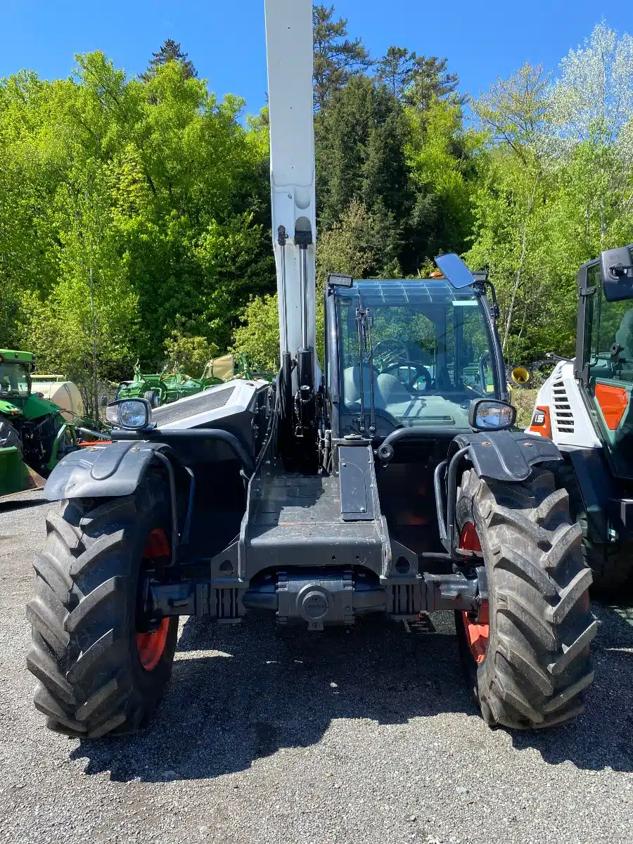 Gallery image 2 for Used 2021 Bobcat V723 TeleHandler
