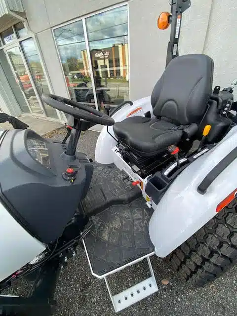 Gallery image 2 for 2025 Bobcat CT2025 Tractor