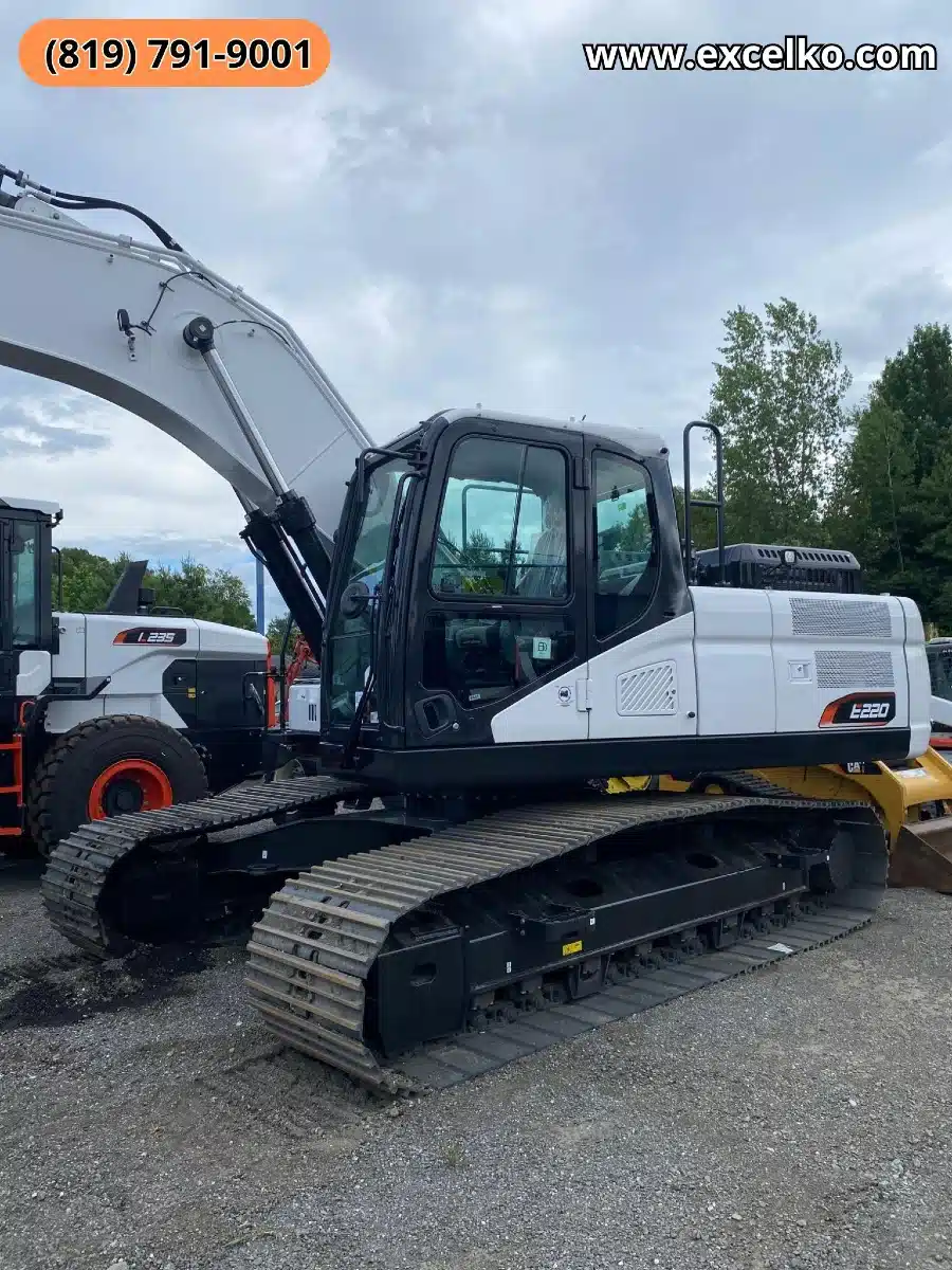 Gallery image 2 for 2025 Bobcat E220 Excavator