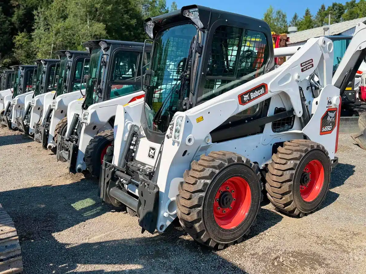 Gallery image 1 for 2019 Bobcat S650 Skid-Steer Loader Skid Steer