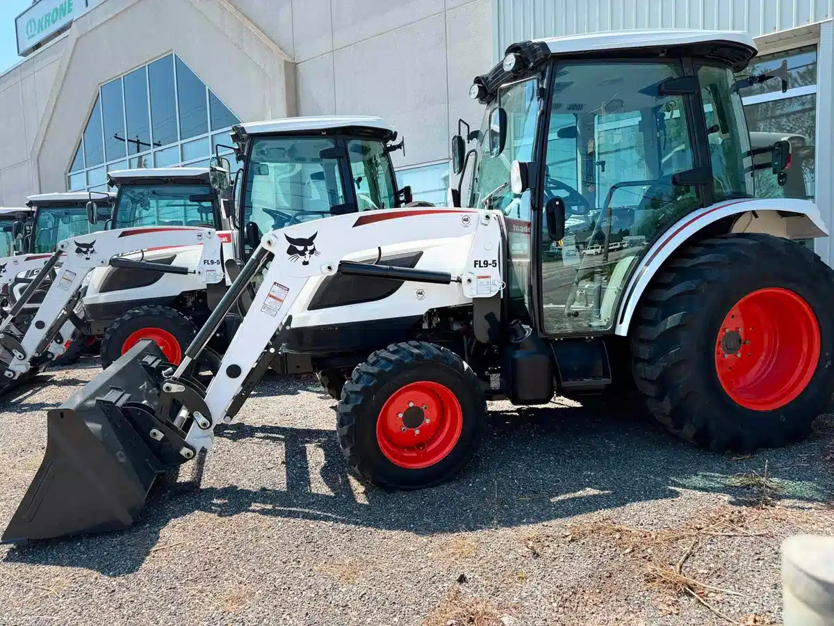 Gallery image 1 for 2026 Bobcat CT5558 Tractor
