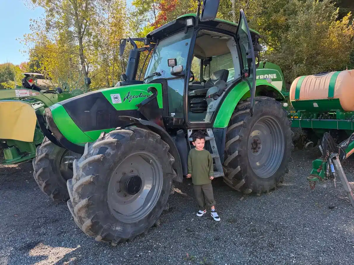 Gallery image 2 for 2009 Deutz Fahr AGROTRON K100 Tractor