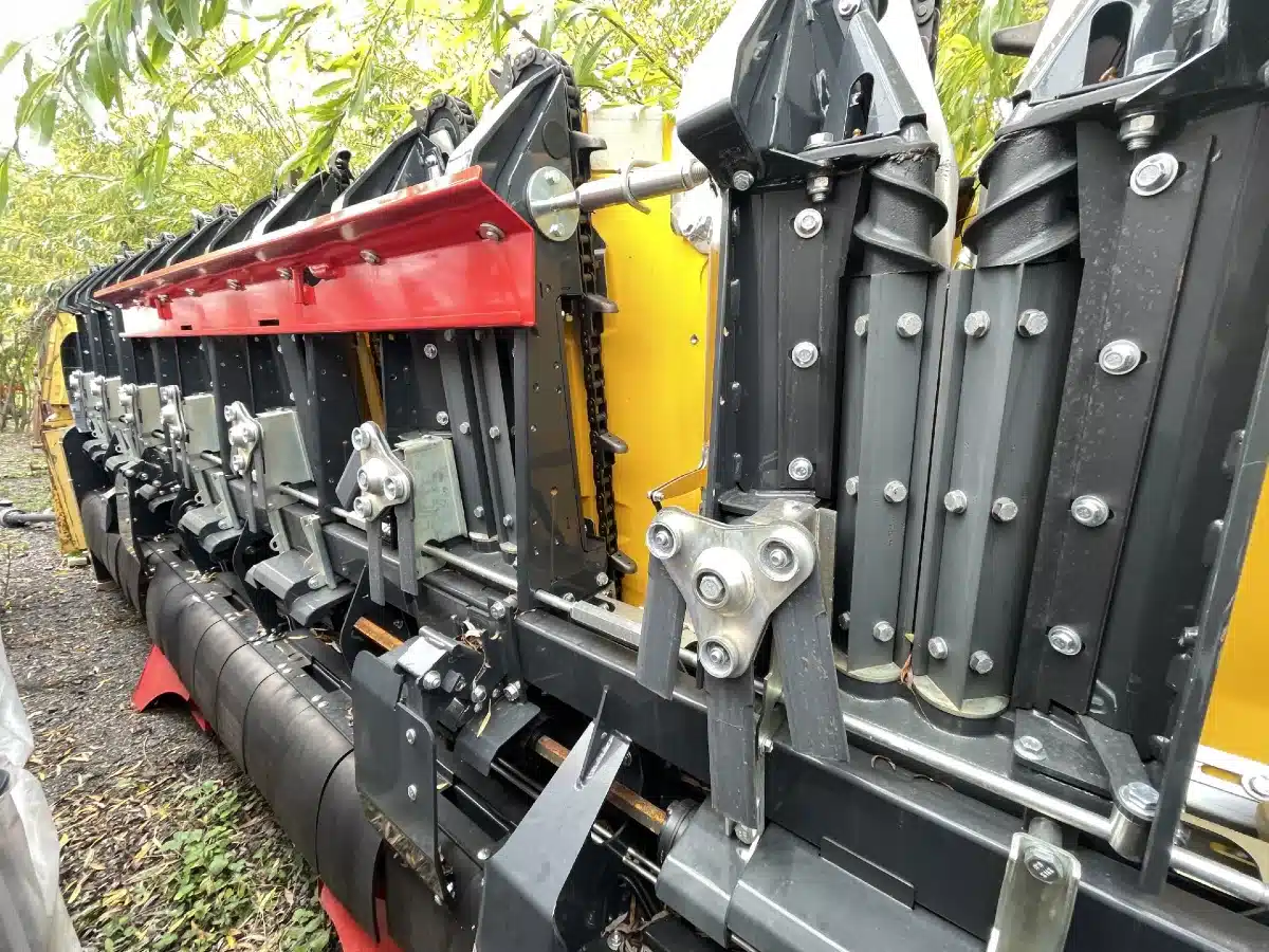 Gallery image 2 for New 2023 Capello QUASAR F830 Header - Row Crop