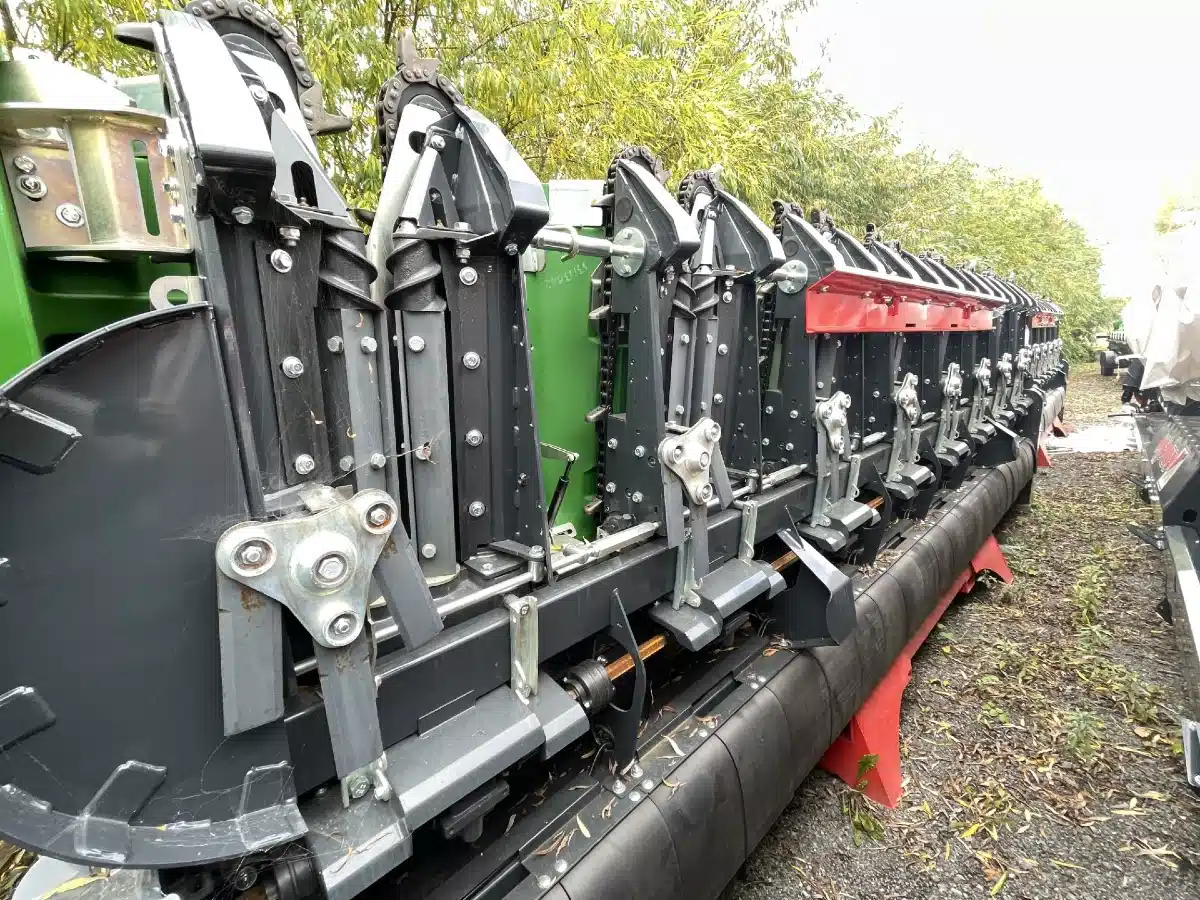 Gallery image 2 for New 2023 Capello QUASAR F830 Header - Row Crop