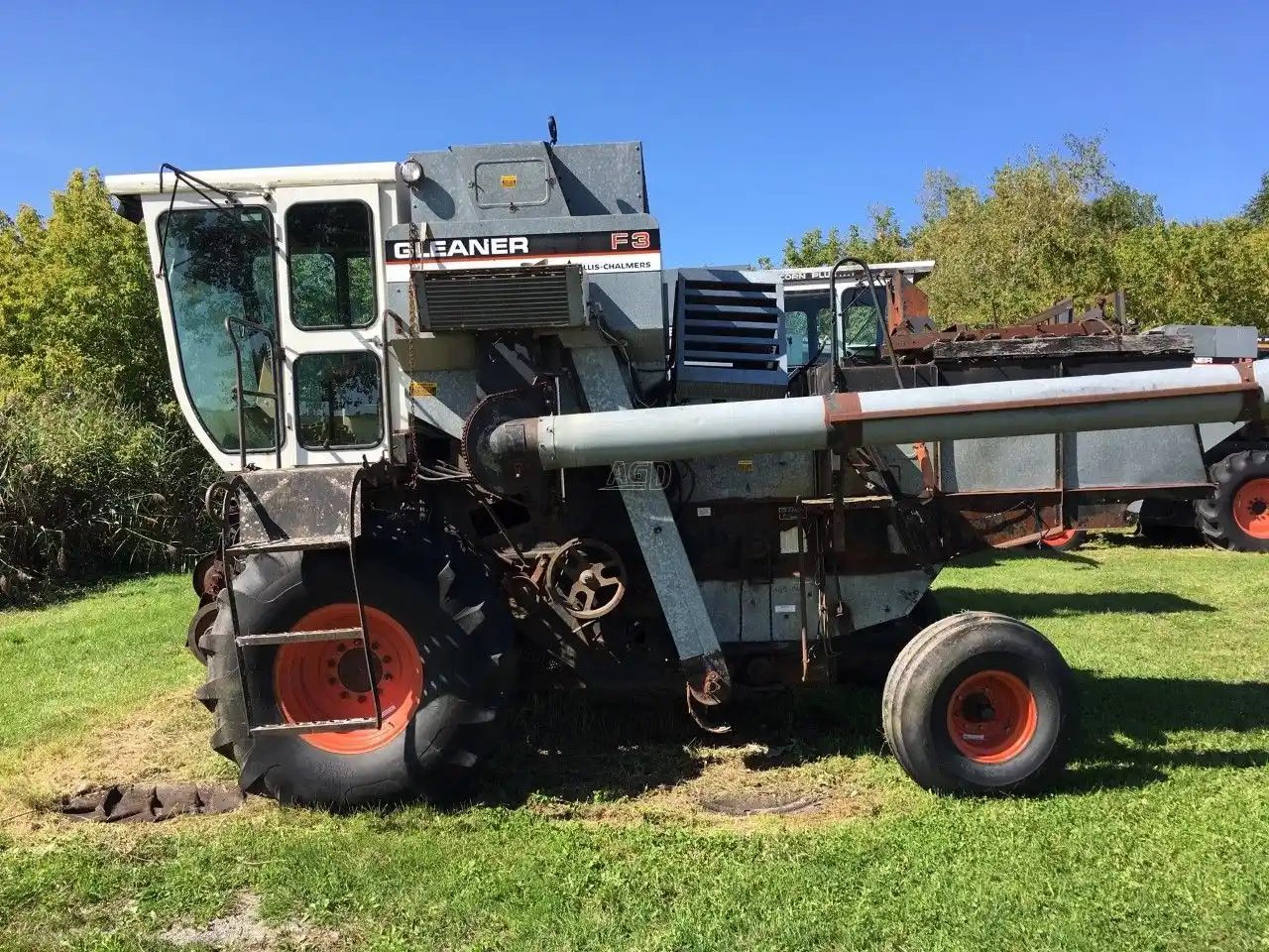 Gallery image 1 for Used Gleaner F3 Combine