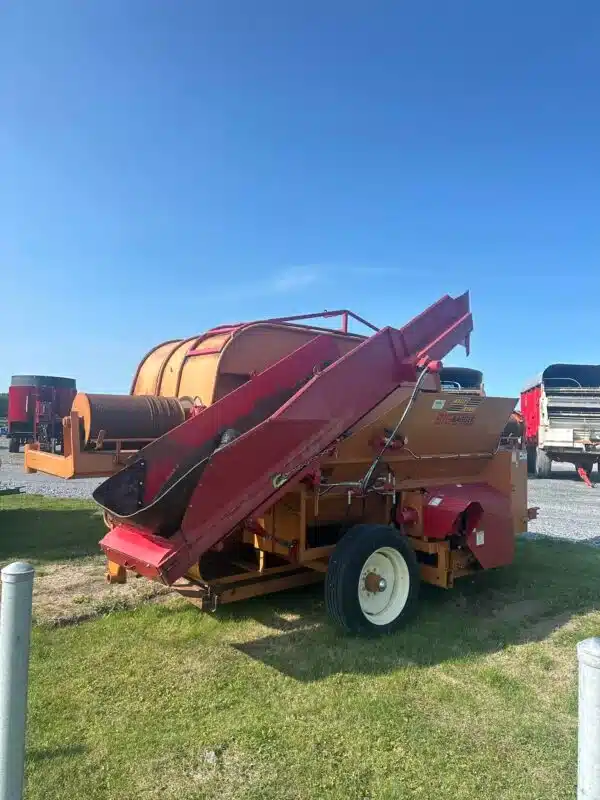 Gallery image 1 for 2013 Kelly Ryan CENTERLINE BIG Silage Bagger