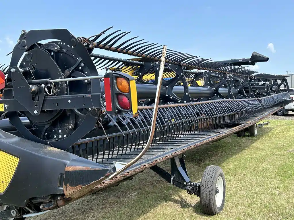 Gallery image 2 for Used 2022 MacDon FD145 Header - Flex Draper