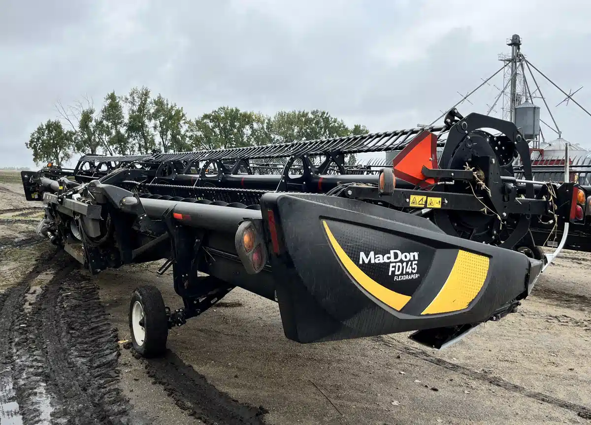 Gallery image 2 for Used 2018 MacDon FD75 Header - Flex Draper