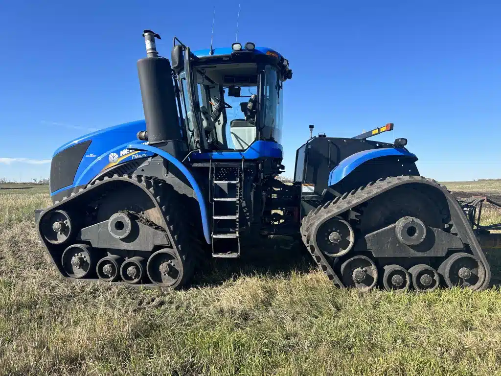 Gallery image 1 for Used 2014 New Holland T9.670 Tractor