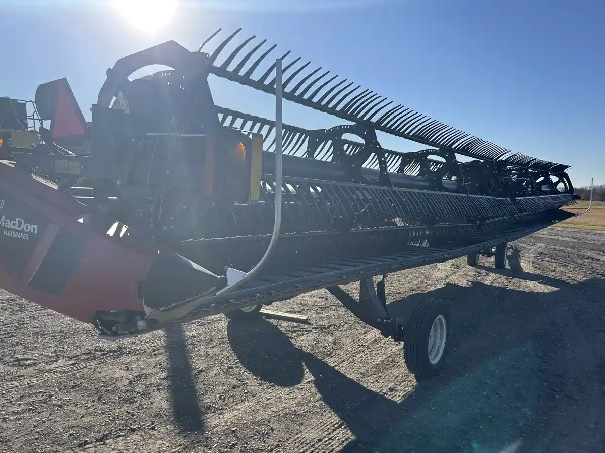 Gallery image 2 for Used 2021 MacDon FD140 Header - Flex Draper