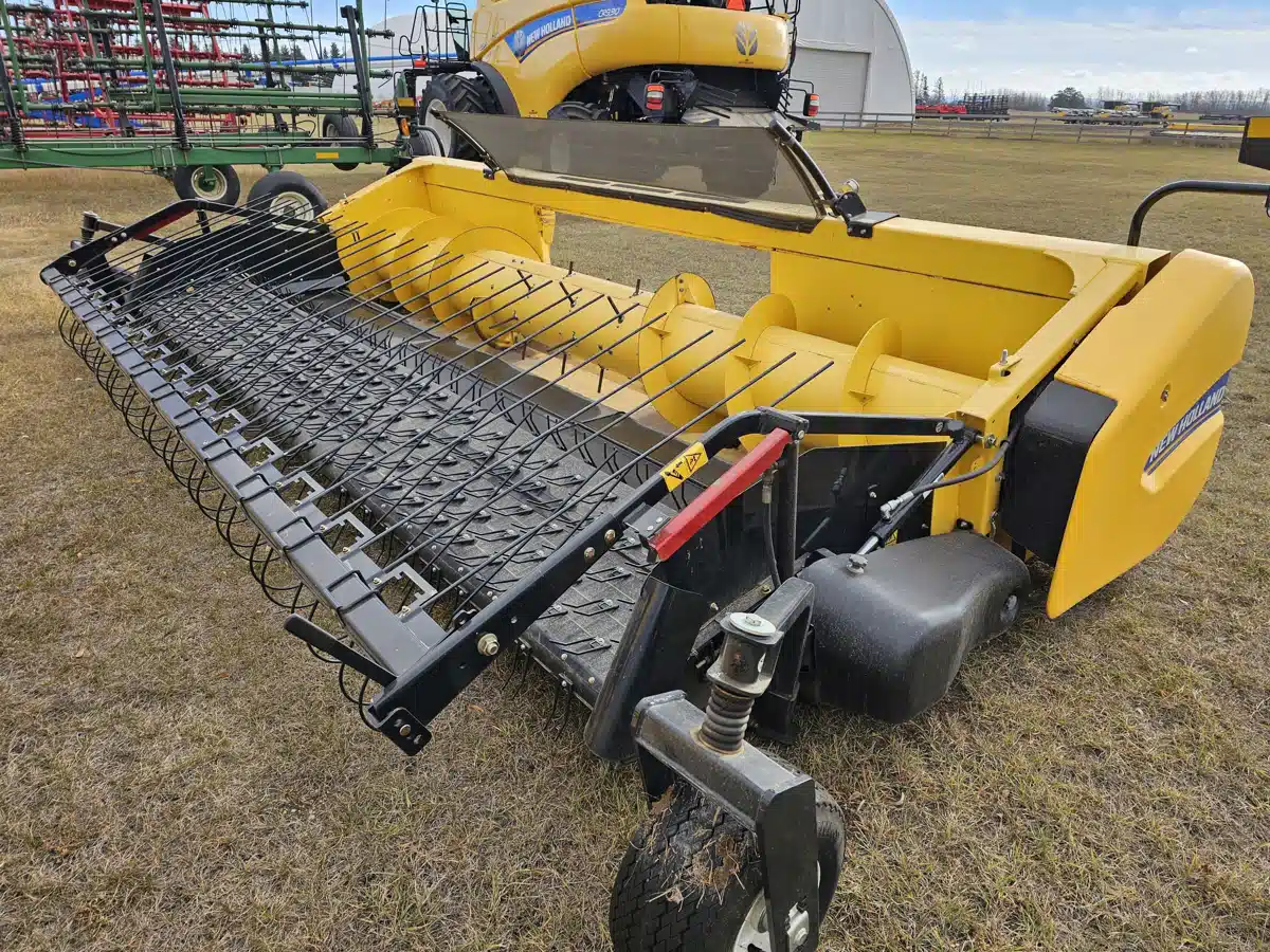 Gallery image 1 for Used 2022 New Holland 790CP Header - Pickup