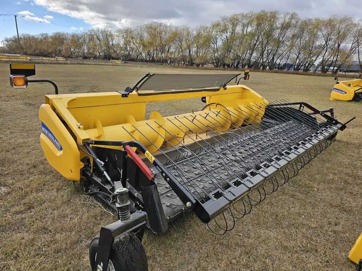 Gallery image 2 for Used 2022 New Holland 790CP Header - Pickup