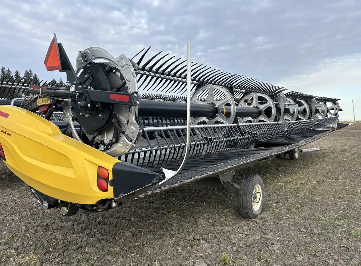 Gallery image 2 for Used 2023 MacDon FD240 Header - Flex Draper