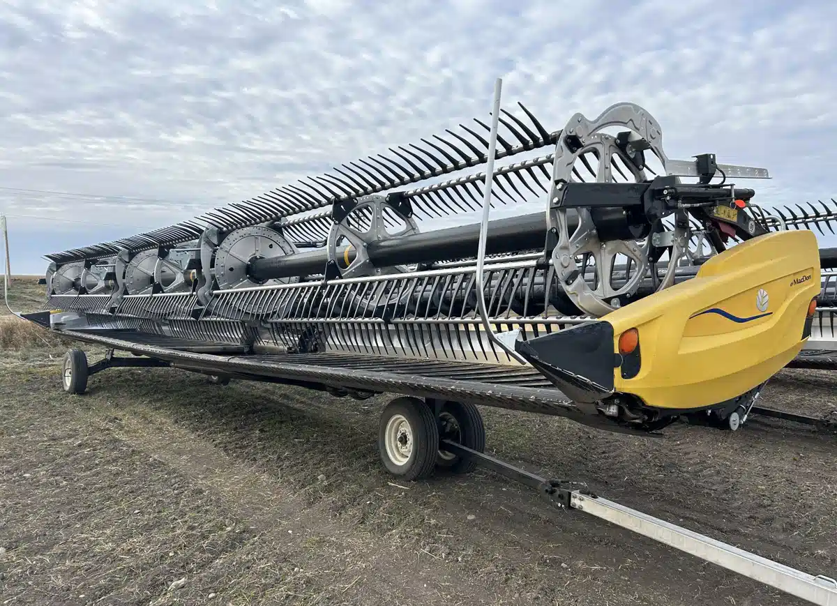 Gallery image 1 for Used 2023 MacDon FD240 Header - Flex Draper