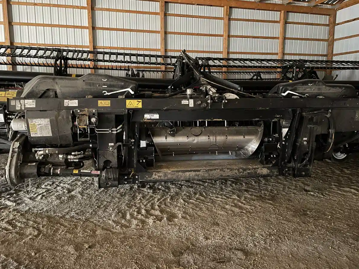 Gallery image 2 for Used 2021 MacDon FD140 Header - Flex Draper