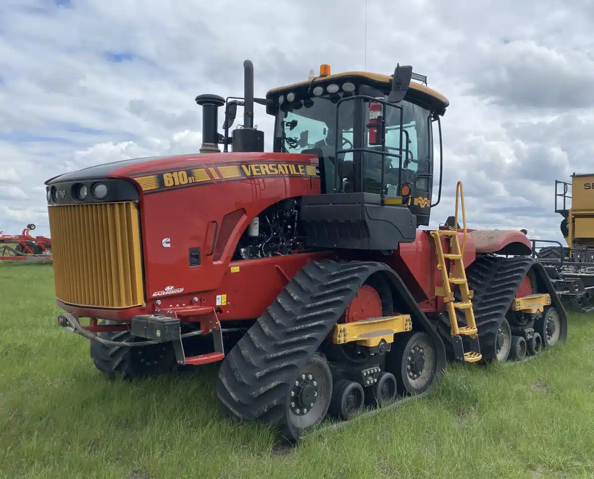Gallery image 1 for Used 2021 Versatile 610DT Tractor