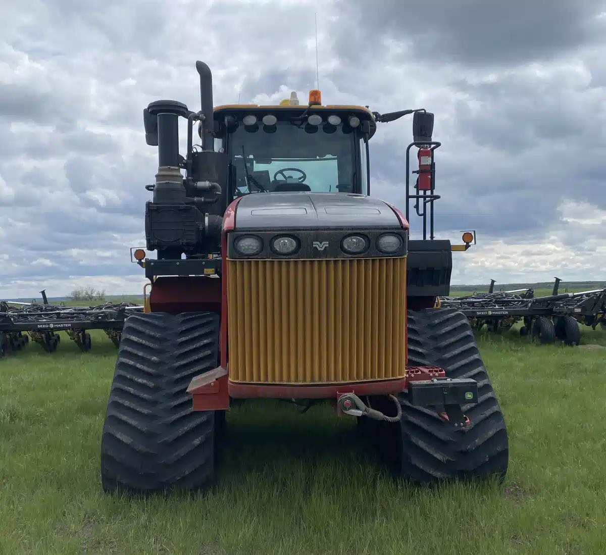 Gallery image 2 for Used 2021 Versatile 610DT Tractor
