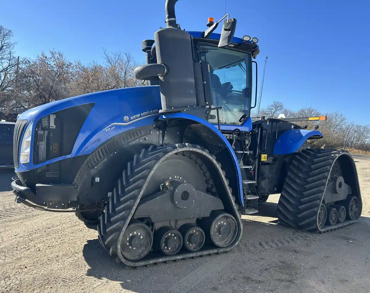 Gallery image 1 for Used 2023 New Holland T9.645 Tractor