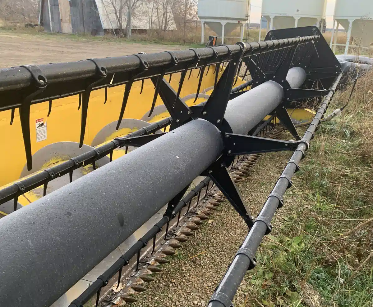 Gallery image 2 for Used 2008 New Holland 74C Header - Flex