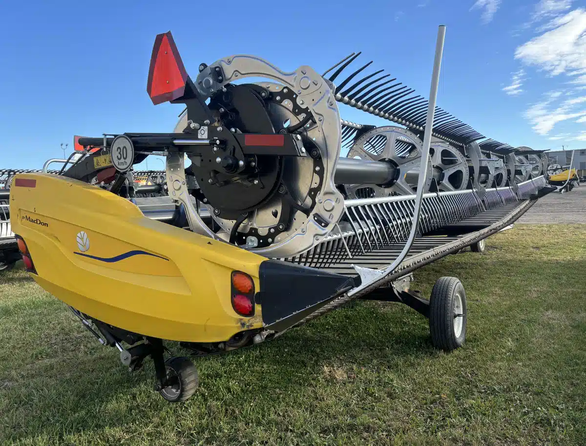 Gallery image 2 for Used 2023 MacDon FD240 Header - Flex Draper