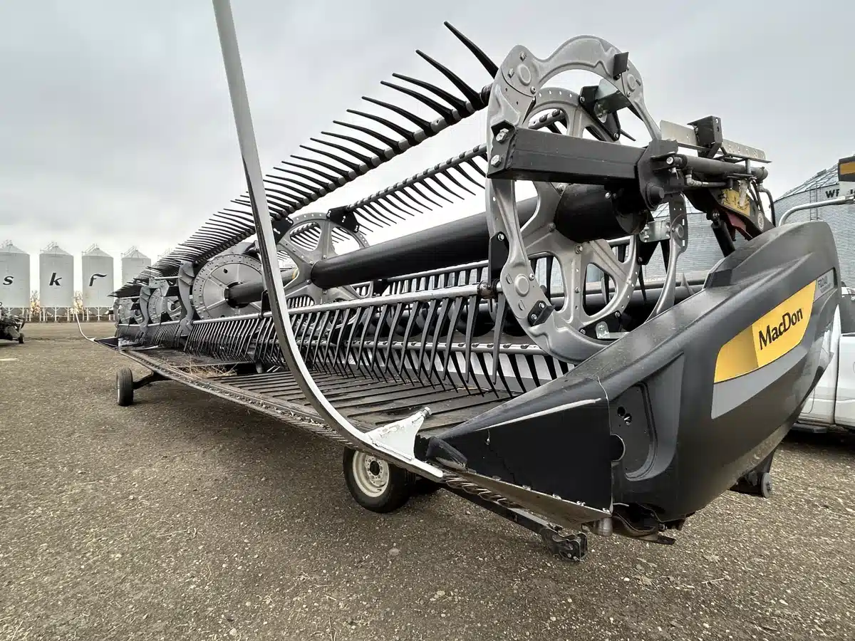 Gallery image 1 for Used 2022 MacDon FD240 Header - Flex Draper