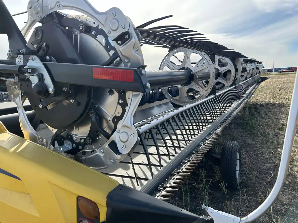 Gallery image 2 for Used 2024 MacDon FD245 Header - Flex Draper