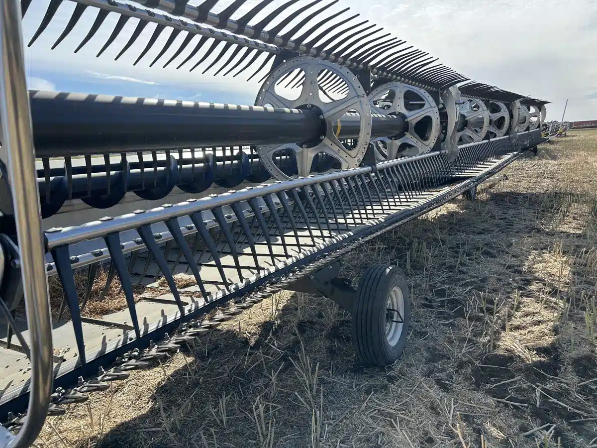 Gallery image 2 for Used 2024 MacDon FD245 Header - Flex Draper