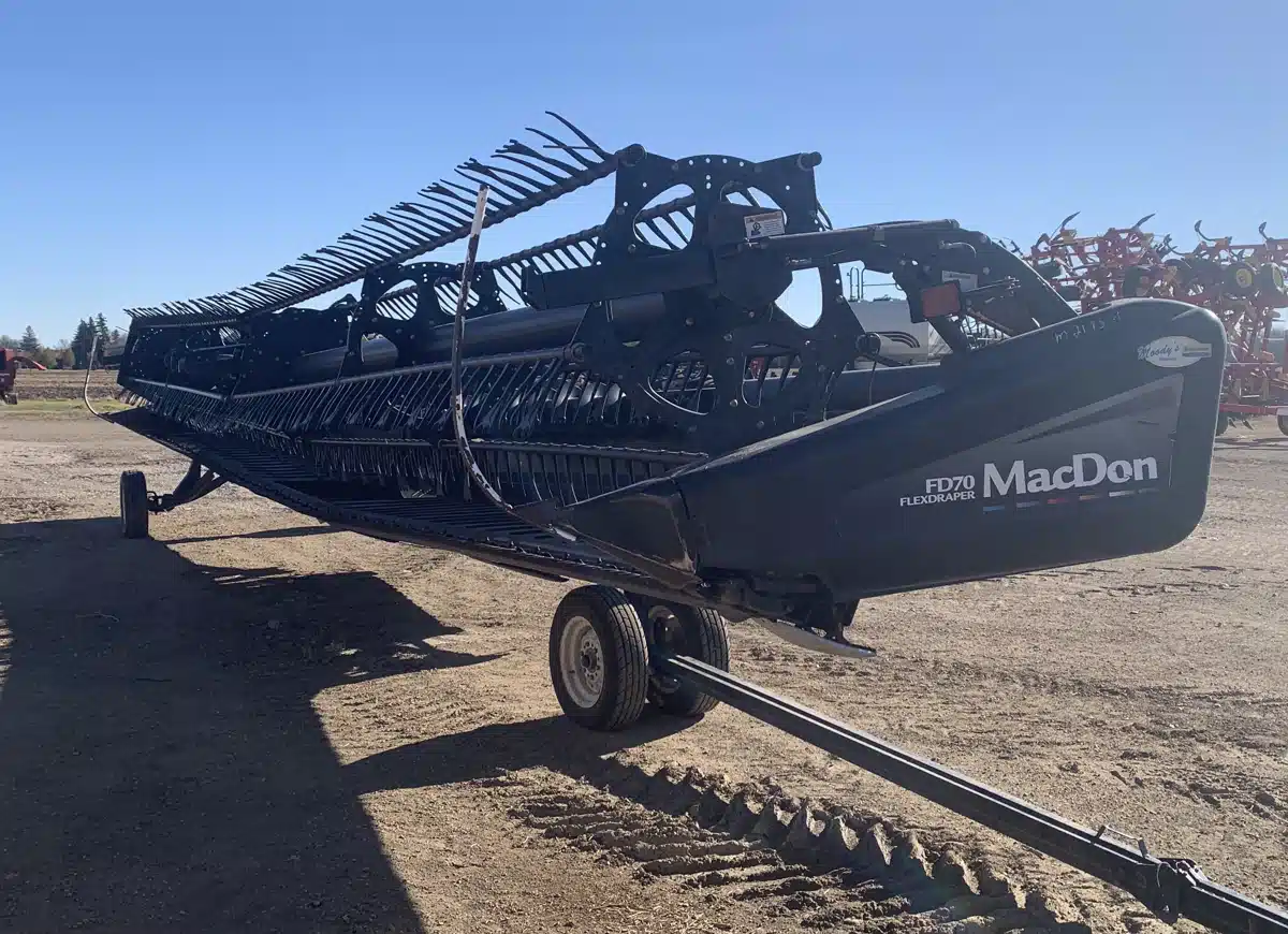 Gallery image 1 for Used 2011 MacDon FD70 Header - Draper
