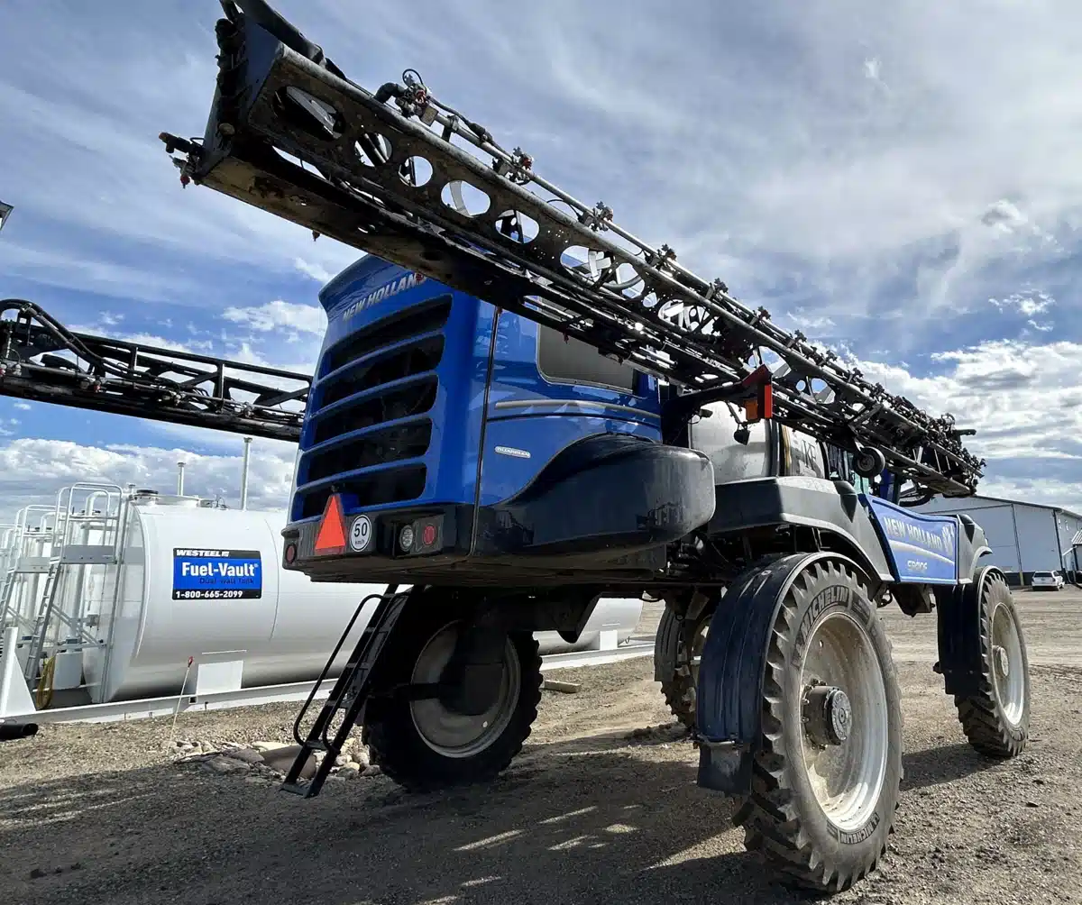 Gallery image 2 for 2023 New Holland SP.410F Sprayer - Self Propelled