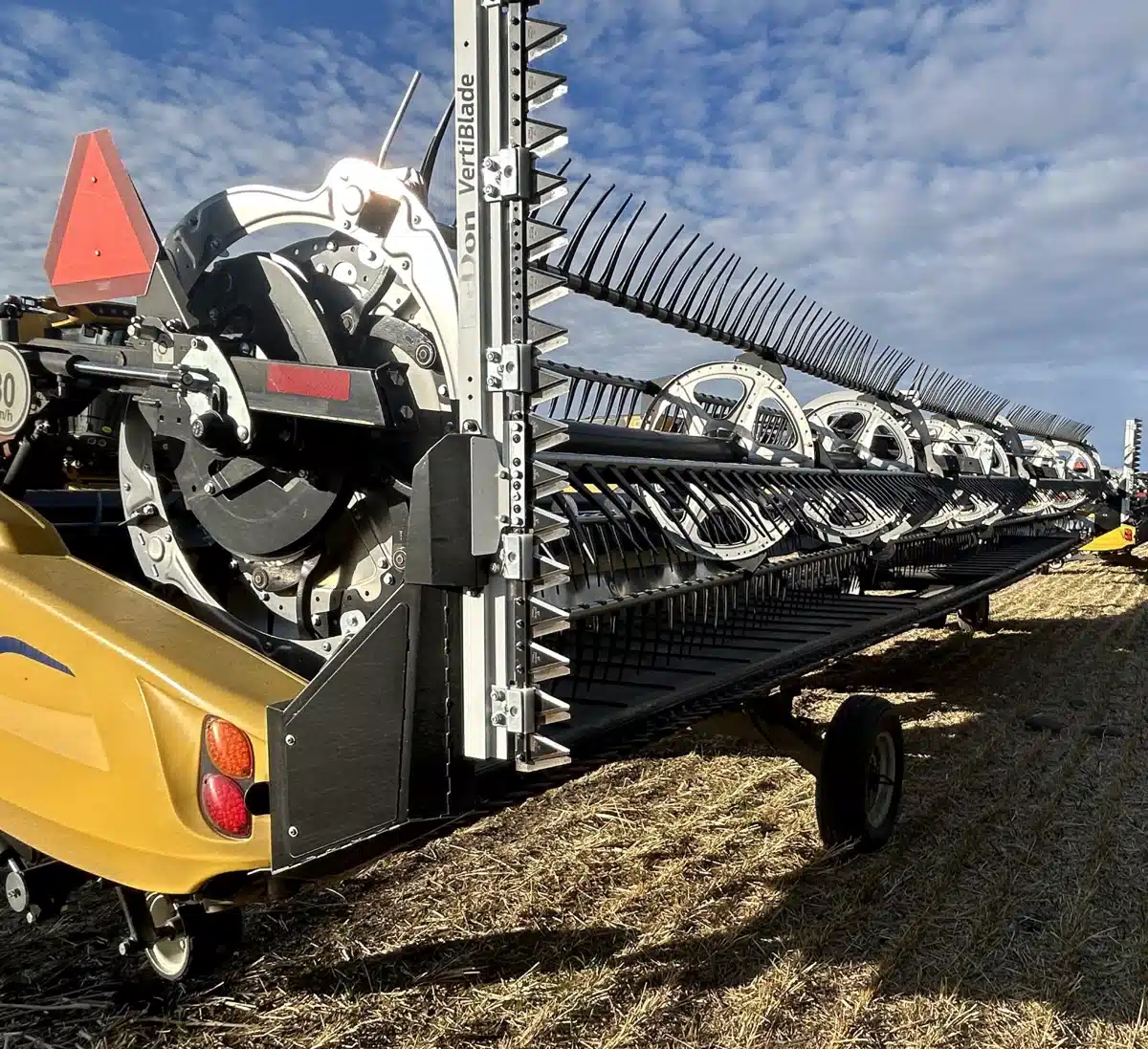 Gallery image 2 for Used 2024 MacDon FD240 Header - Flex Draper