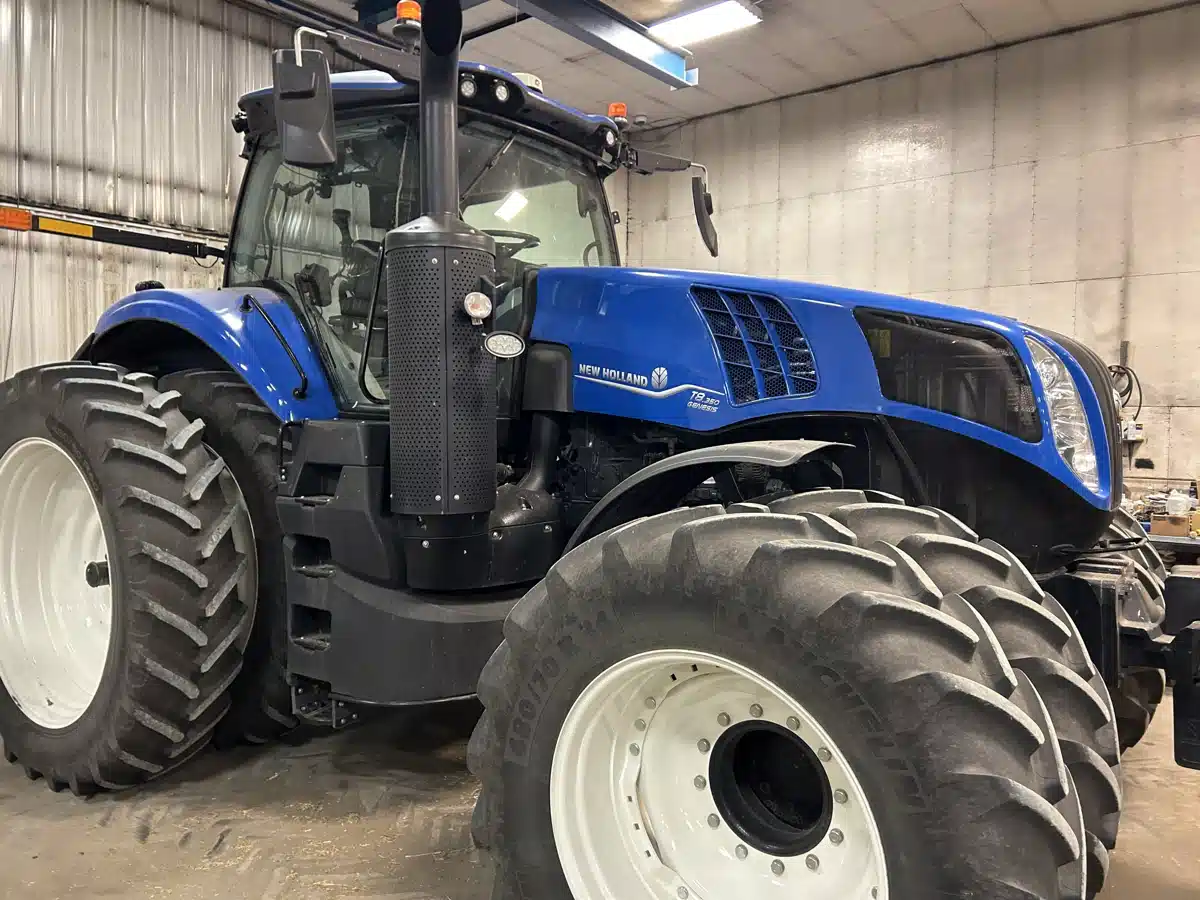 Gallery image 2 for 2022 New Holland T8.350 Tractor