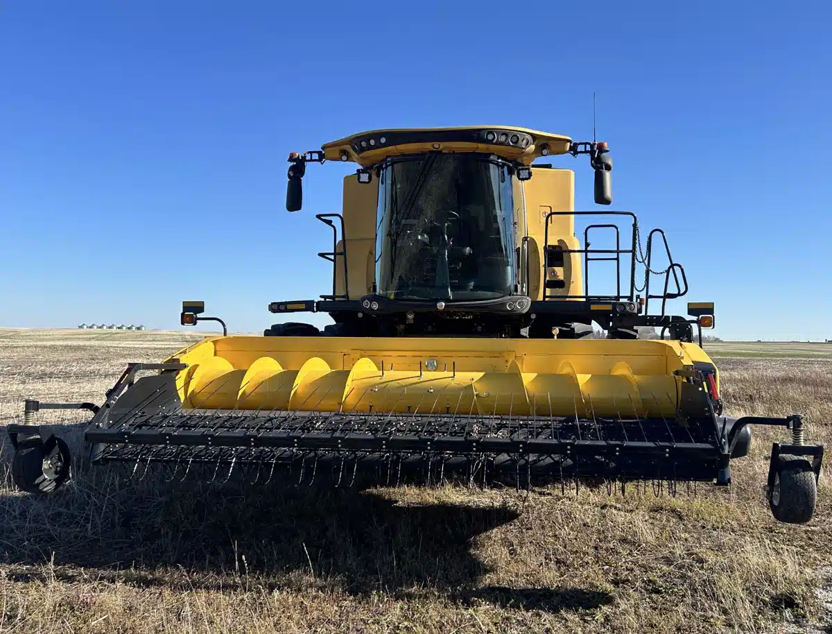 Gallery image 2 for Used 2024 New Holland CR9.90Z Combine