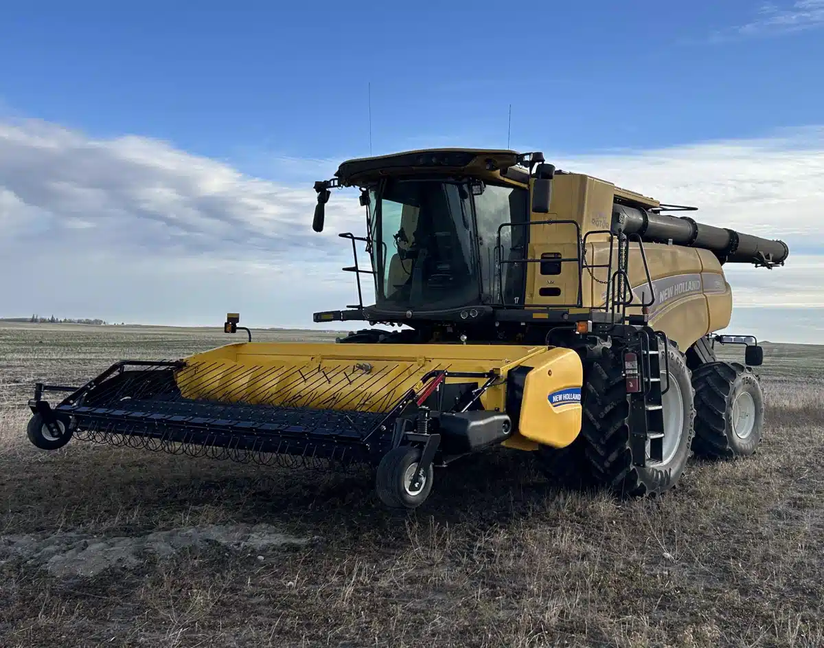 Gallery image 1 for 2023 New Holland CR9.90Z Combine