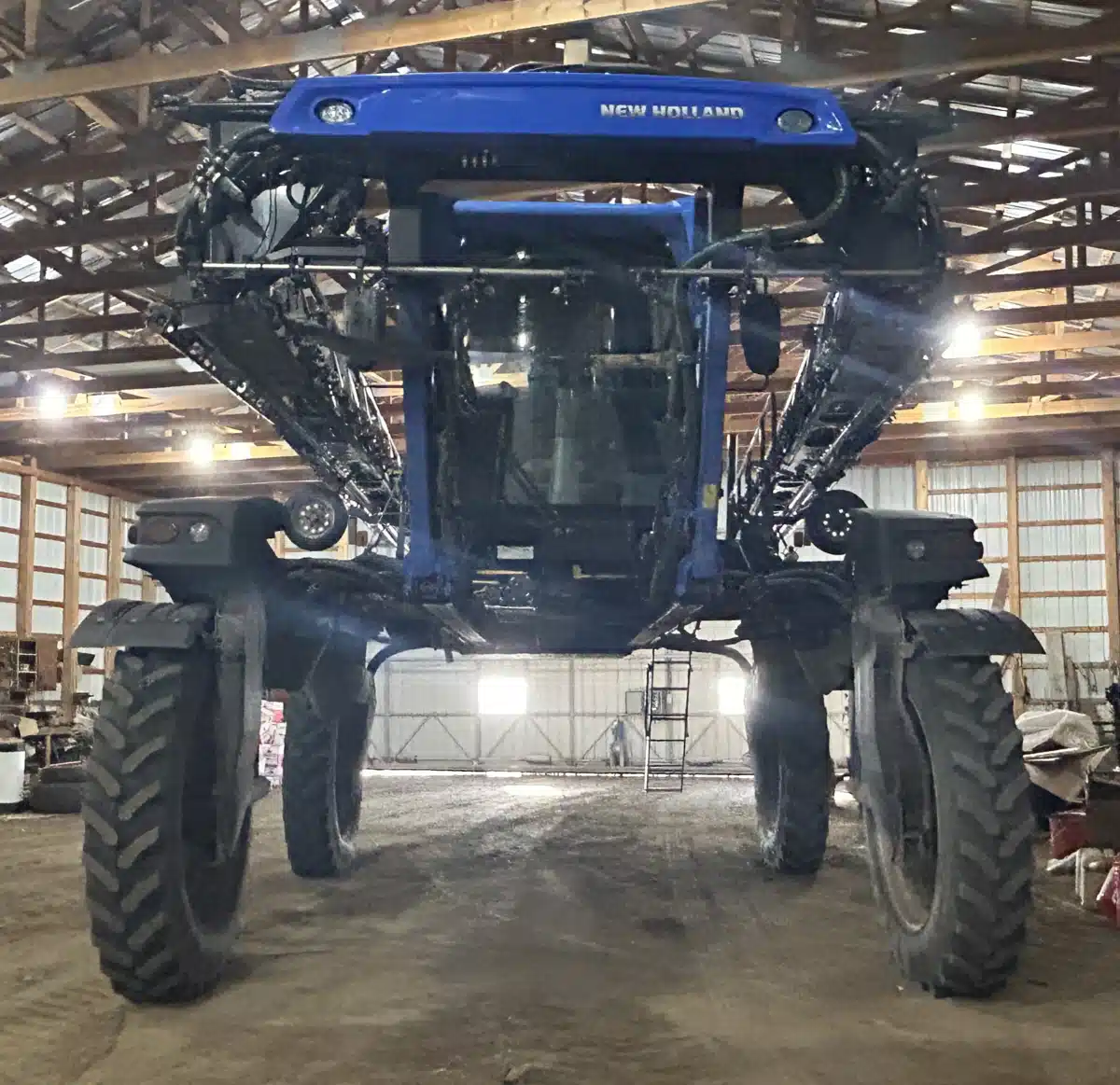 Gallery image 2 for Used 2024 New Holland SP370F Sprayer - Self Propelled