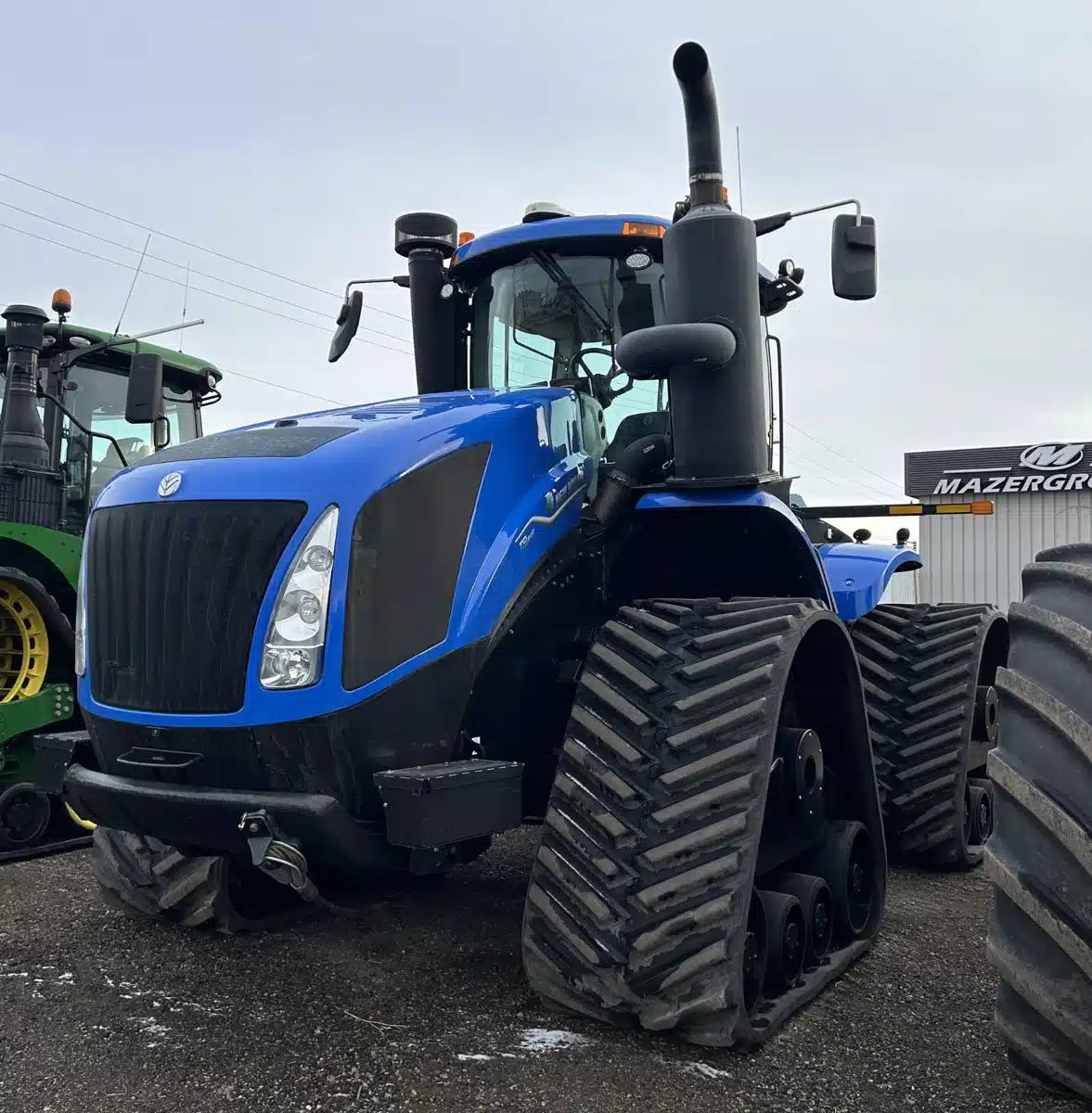 Gallery image 1 for Used 2023 New Holland T9.645 Tractor
