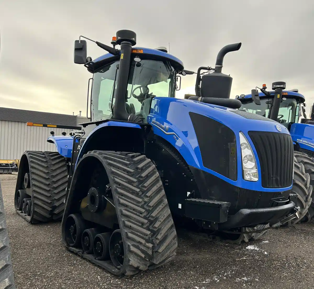 Gallery image 2 for Used 2023 New Holland T9.645 Tractor