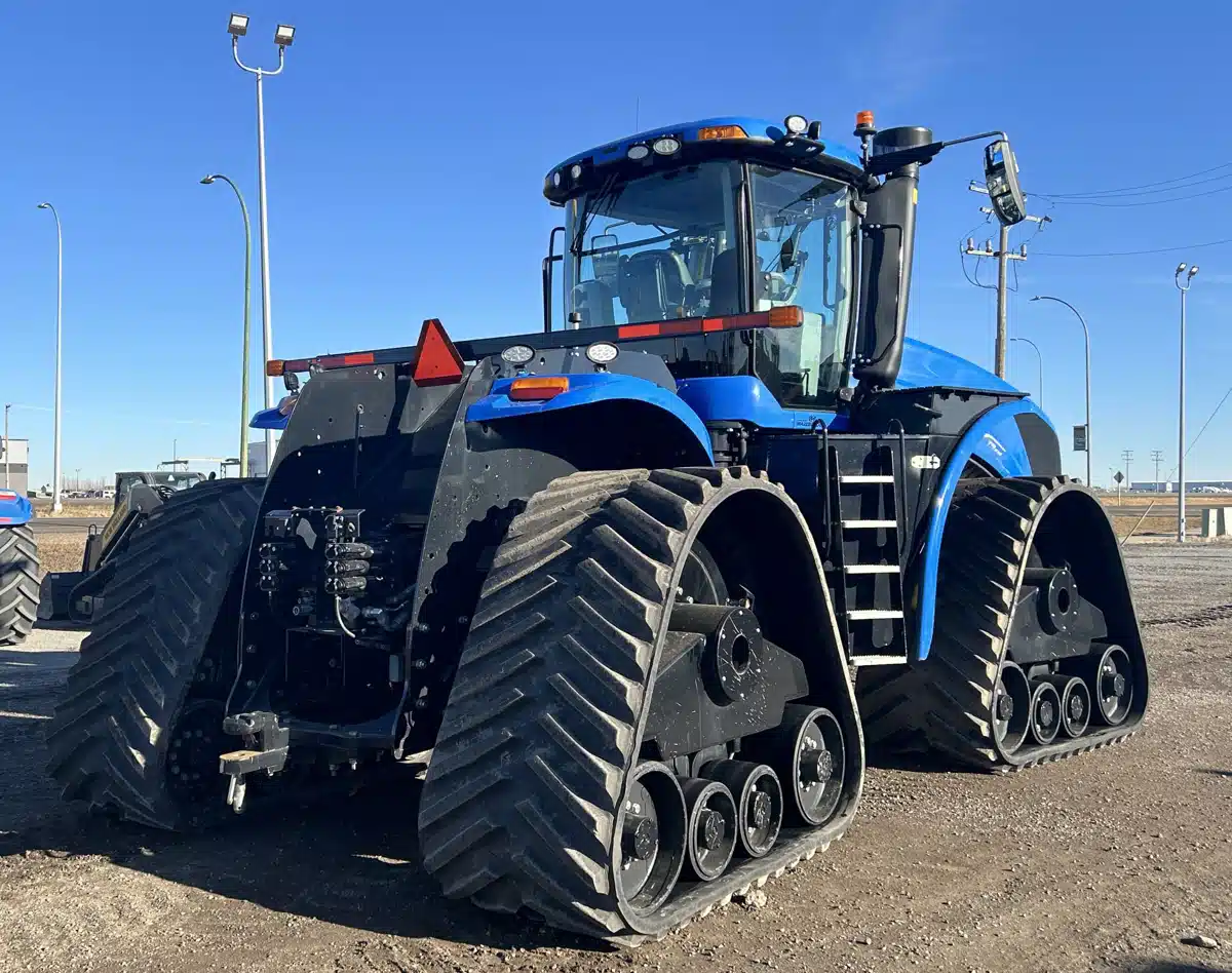 Gallery image 1 for Used 2023 New Holland T9.645 Tractor